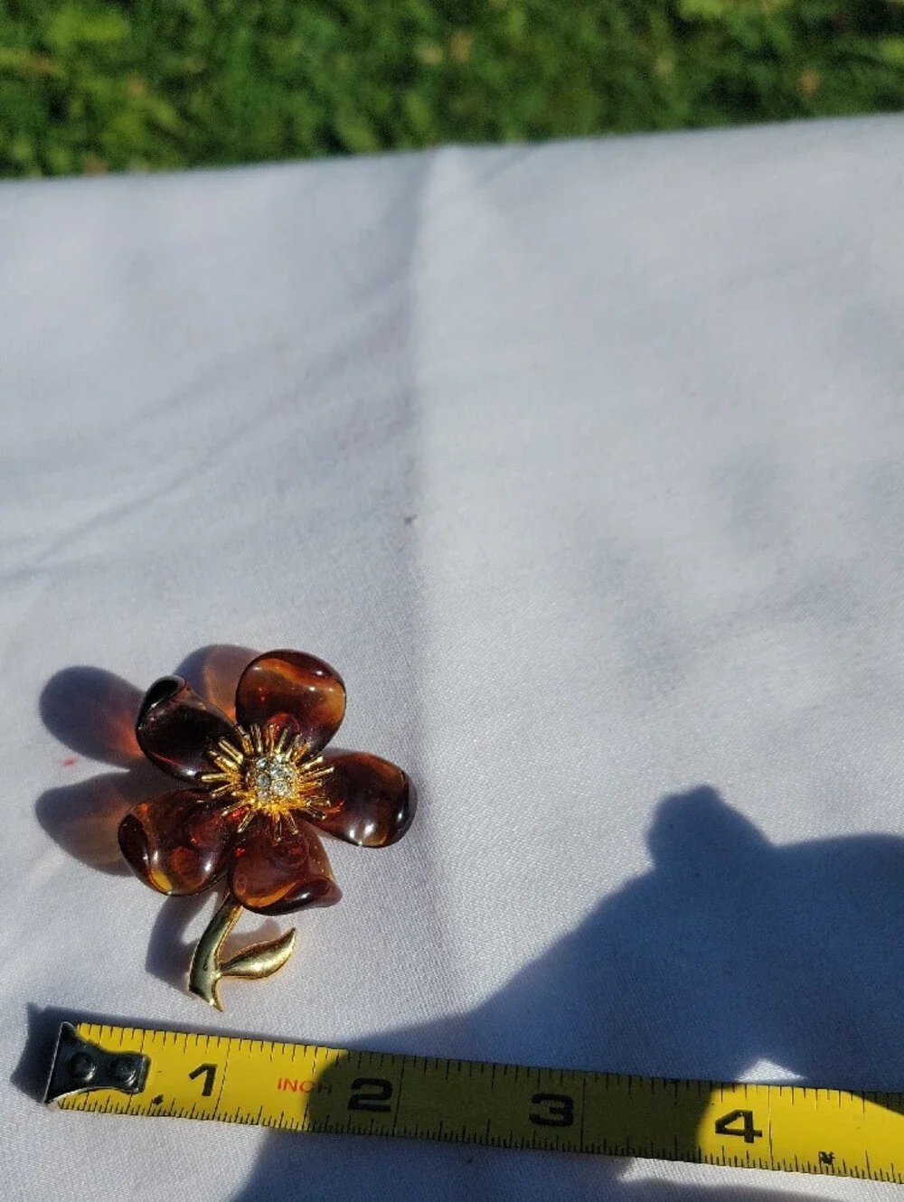 Vintage Joan Rivers Amber-Tone Flower Brooch with Gold Center Classic